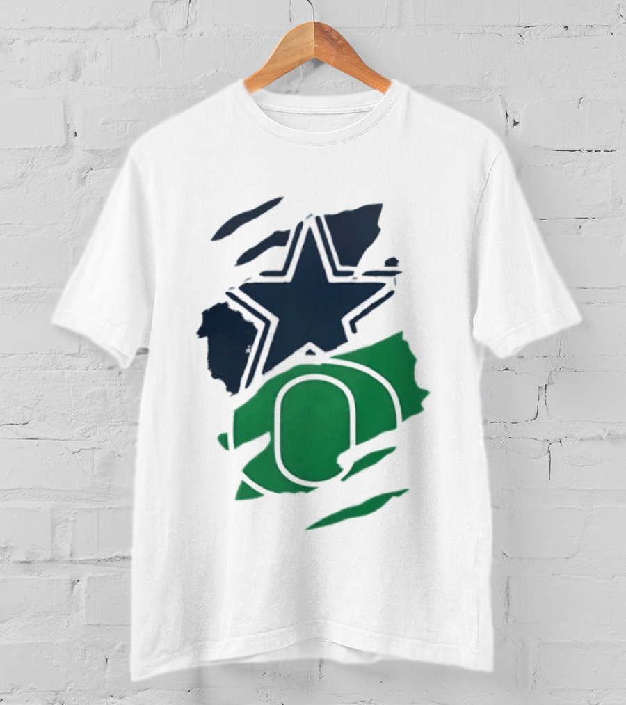 Dallas Cowboys Star And Oregon Ducks O Ripped Team Logos T-Shirt