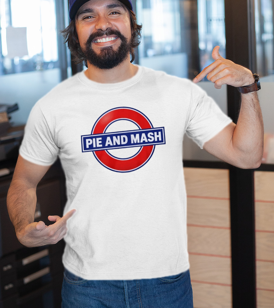 Pie And Mash London Underground Sign Circular Red Blue T-Shirt