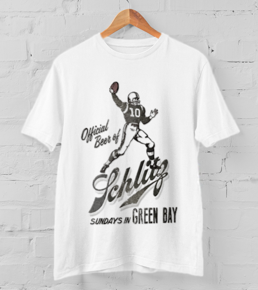 Official Beer Of Sundays Schlitz Football Player Throwing Ball Green Bay T-Shirt