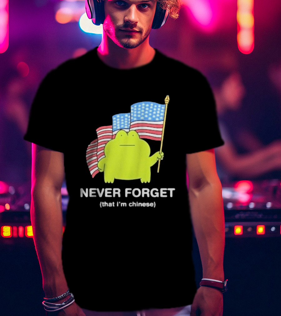 Frog Holding American Flags Never Forget That I'm Chinese T-Shirt