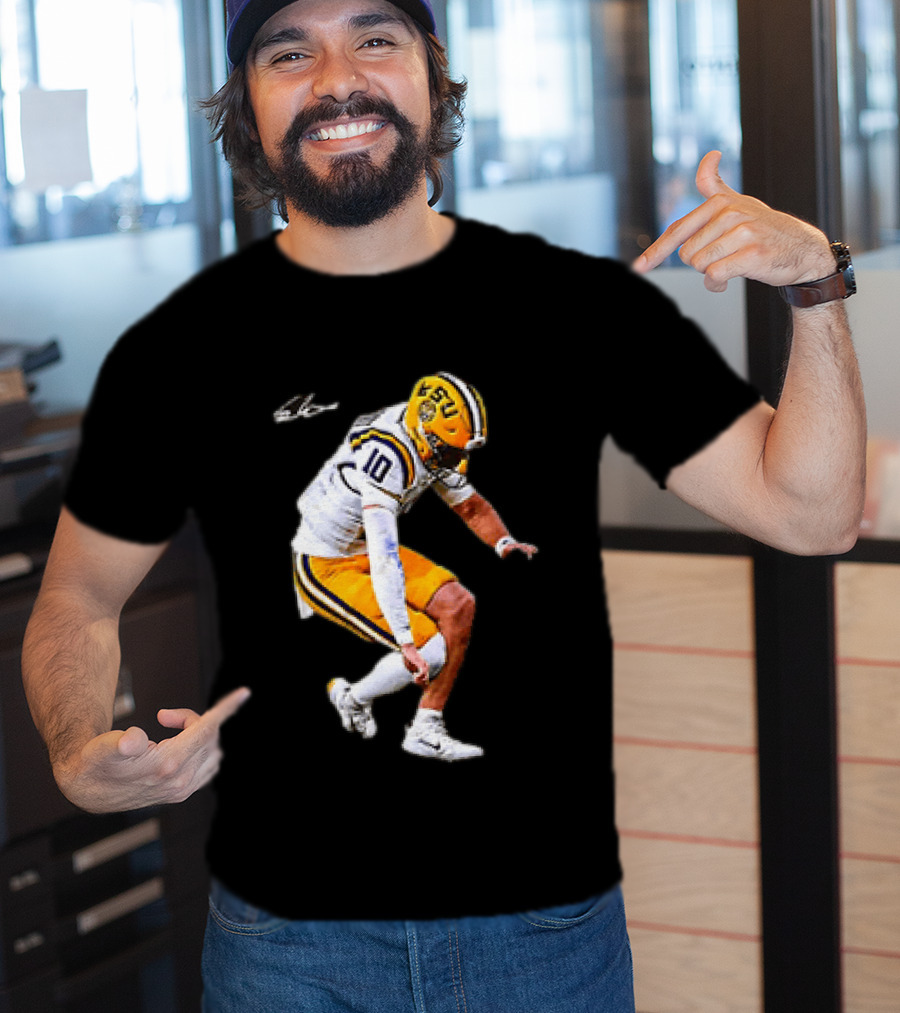 Garrett Nussmeier LSU Tigers Football Quarterback Action Play T-Shirt