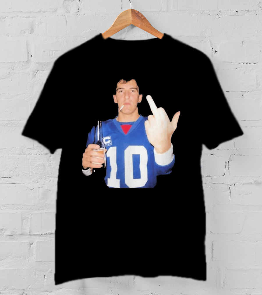 Eli Manning Jersey Smoking Gesture Middle Finger 10 T-Shirt