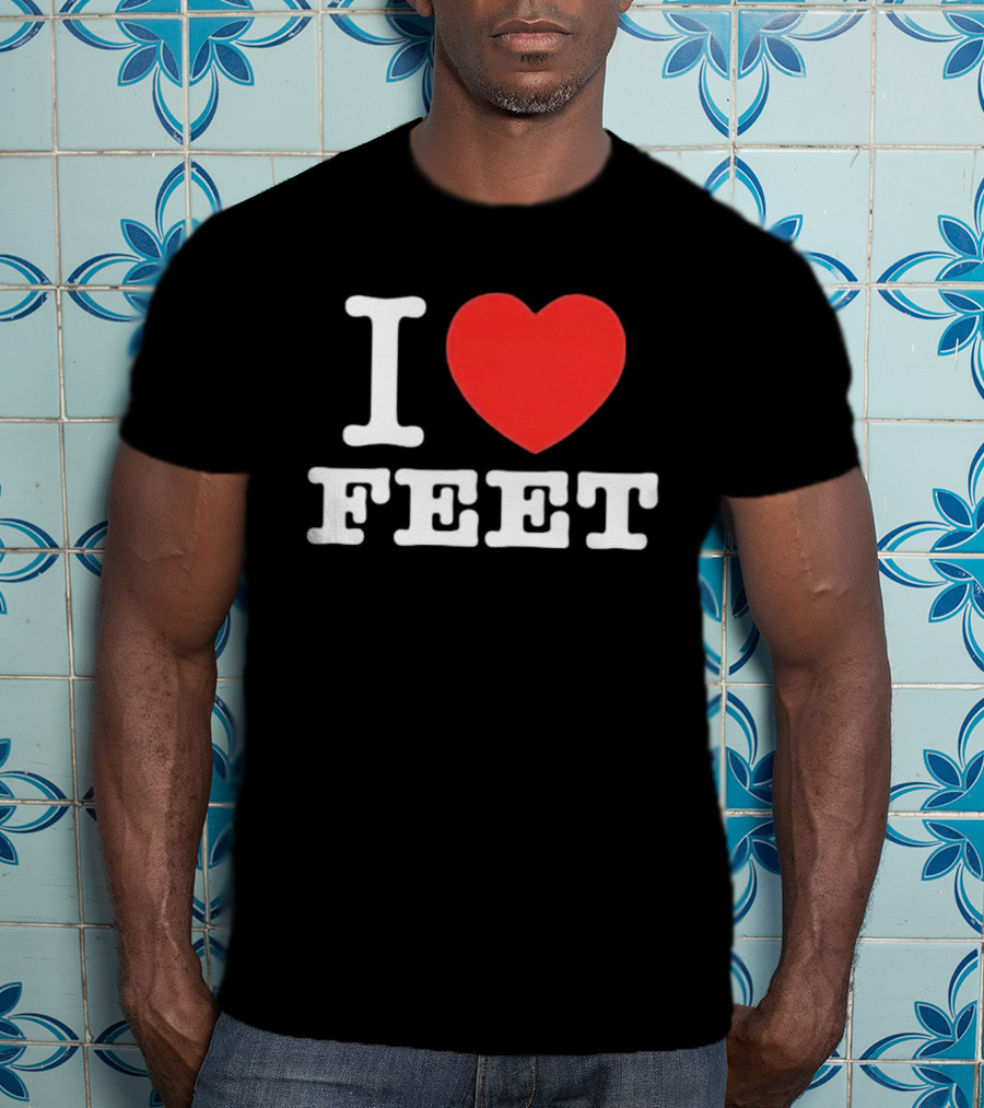 I Love Feet Humor Red Heart Foot Fetish Fun T-Shirt
