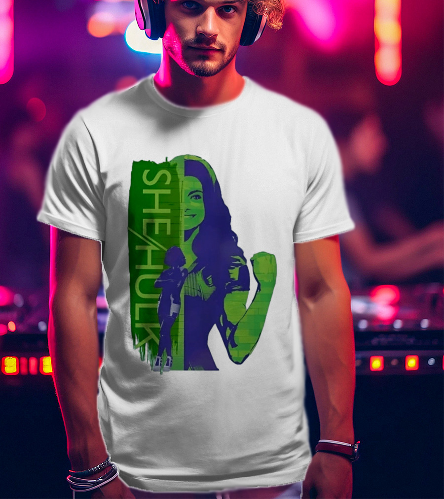 She Hulk Marvel Superhero Jennifer Walters Comic Style Heroic Pose T-Shirt