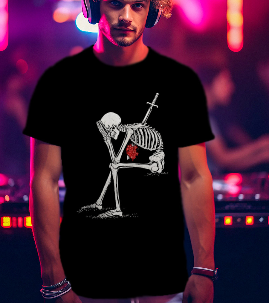 Sad Skeleton With Sword And Bleeding Heart Drawing T-Shirt