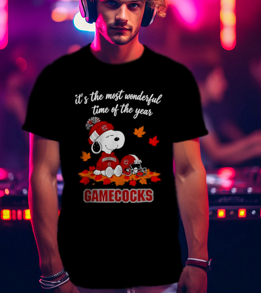 Snoopy South Carolina Gamecocks It's The Most Wonderful Time Of The Year Autumn Leaves T-Shirt