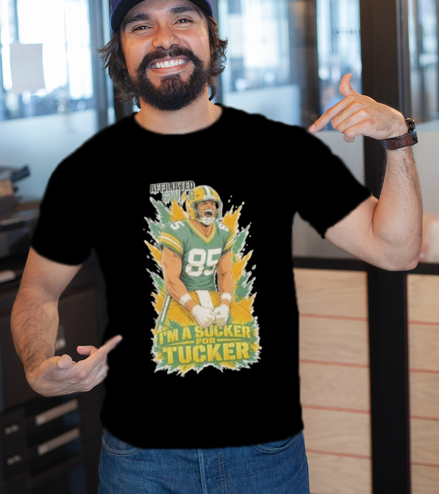 I'm A Sucker For Tucker Green Bay Packers 85 Affiliated SWAG T-Shirt