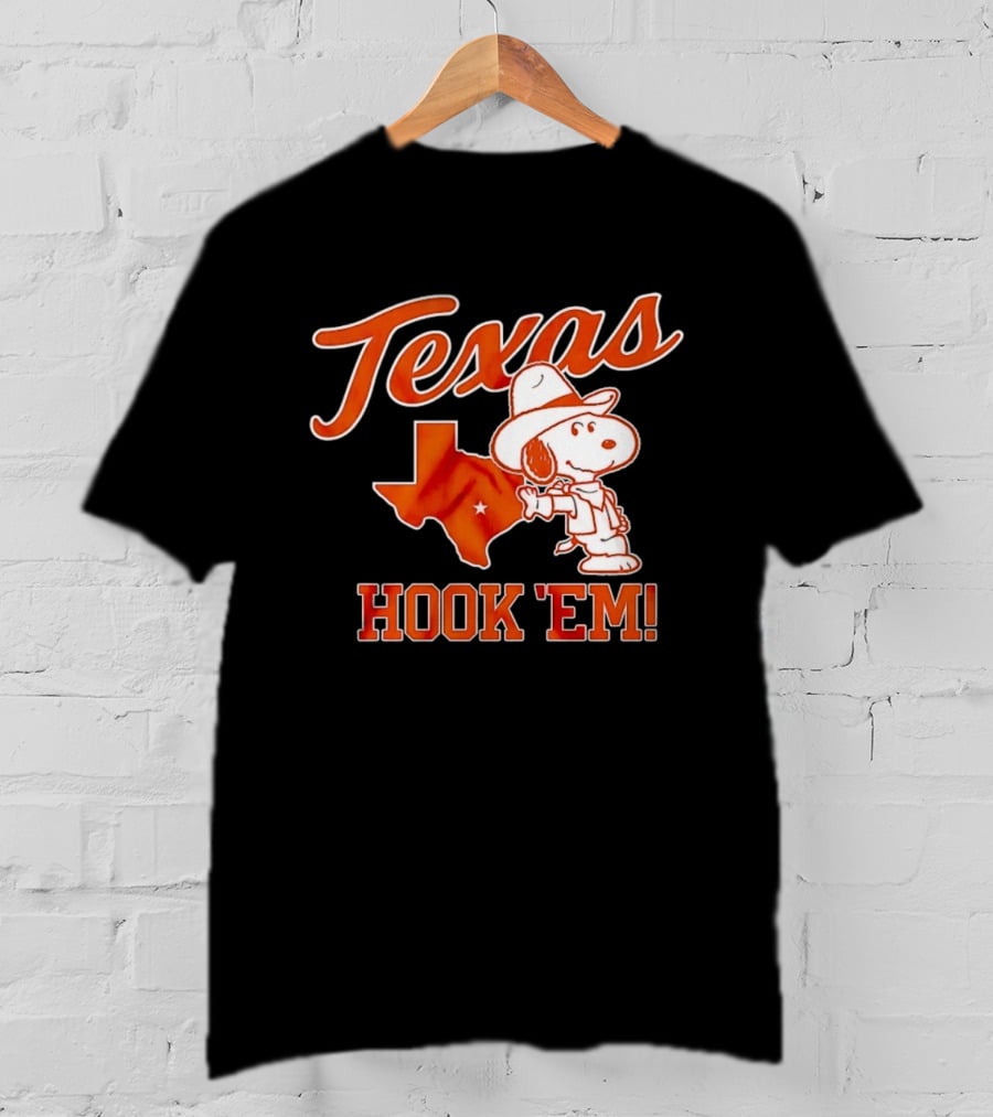 Texas Snoopy Hook 'Em Peanuts Cowboy Spirit T-Shirt