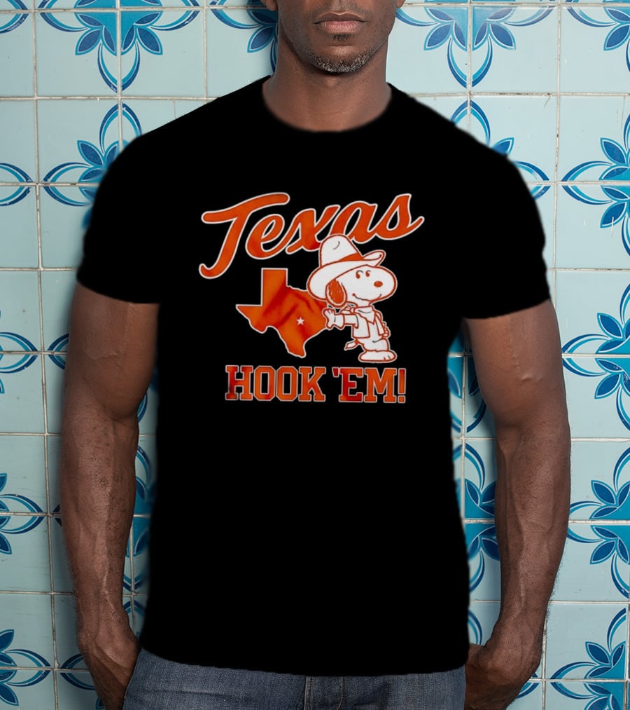 Texas Snoopy Hook 'Em Peanuts Cowboy Spirit T-Shirt