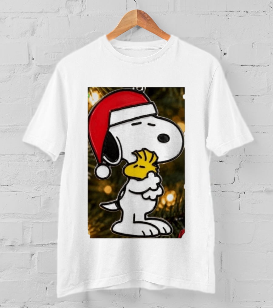 Snoopy Woodstock Christmas Hugging Best Holiday Gift Peanuts T-Shirt