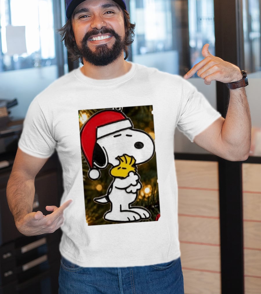 Snoopy Woodstock Christmas Hugging Best Holiday Gift Peanuts T-Shirt