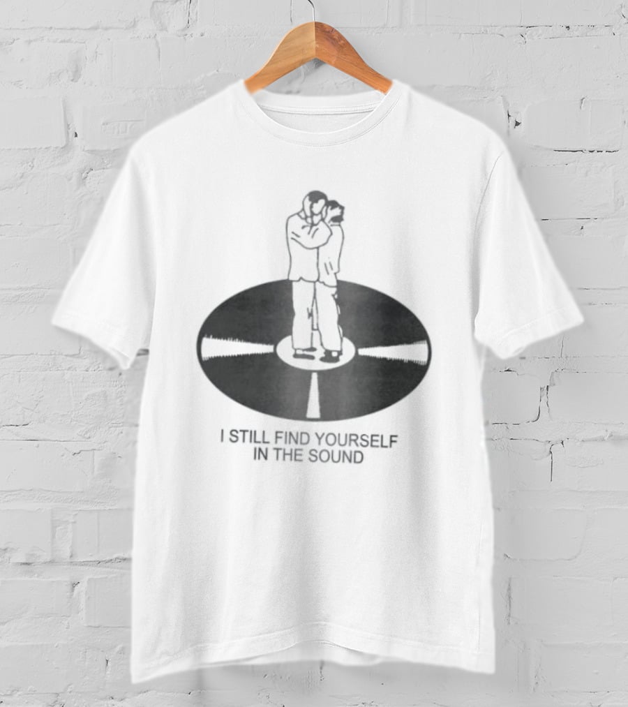 I Still Find Yourself In The Sound Vinyl Record Hugging Couple T-Shirt