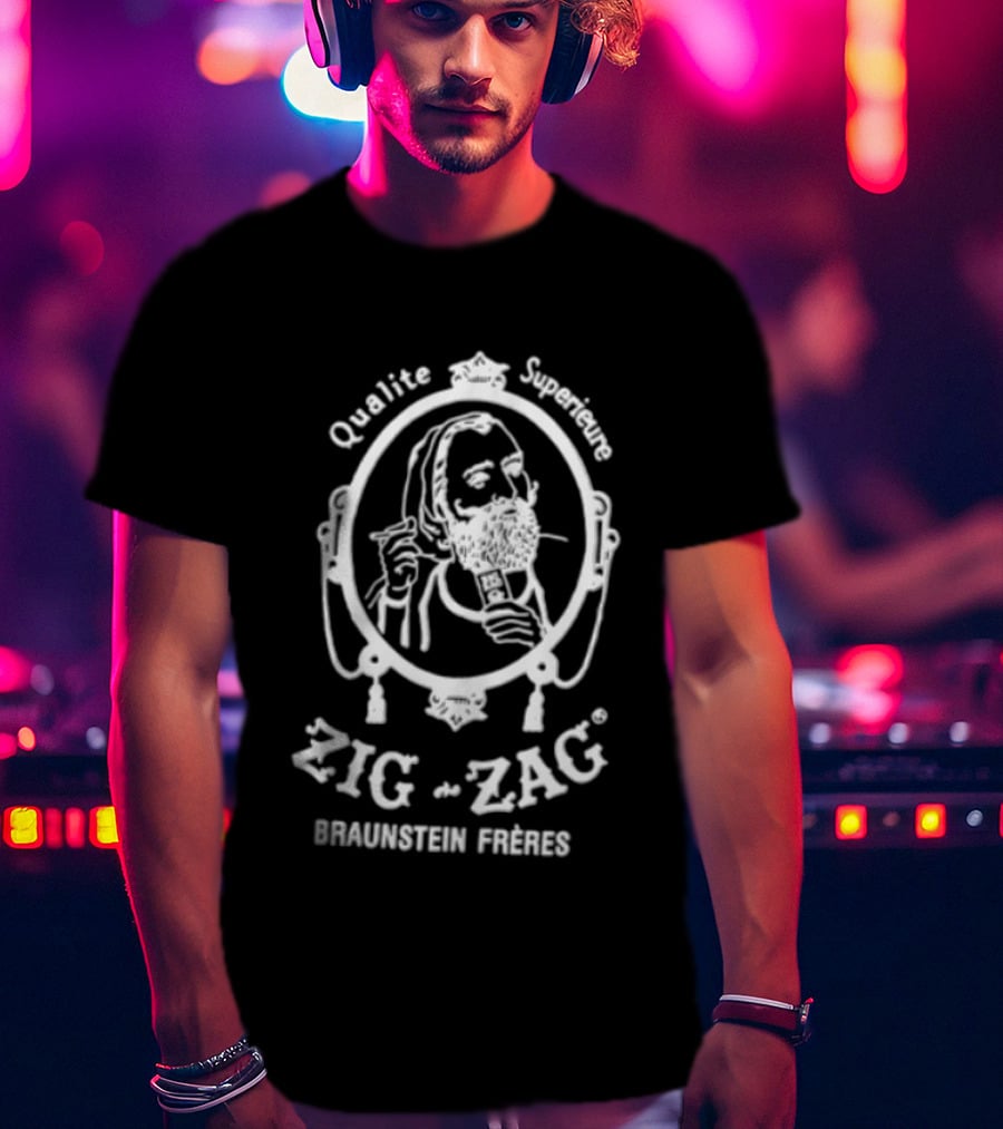 Qualite Superieure Zig Zag Braunstein Freres Bearded Smoker Oval Frame T-Shirt