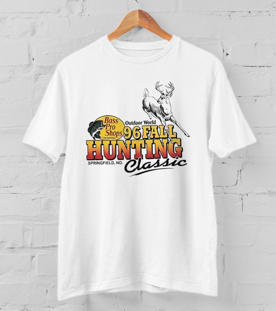 Bass Pro Shops Outdoor World 96 Fall Hunting Classic Springfield MO T-Shirt