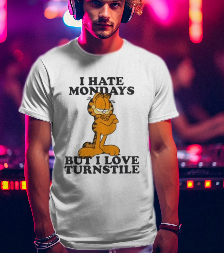 I Hate Mondays Lasagna Cat Love Turnstile T-Shirt
