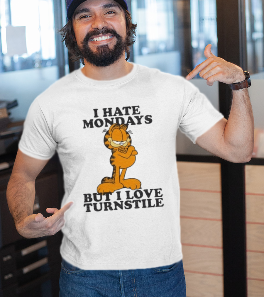 I Hate Mondays Lasagna Cat Love Turnstile T-Shirt
