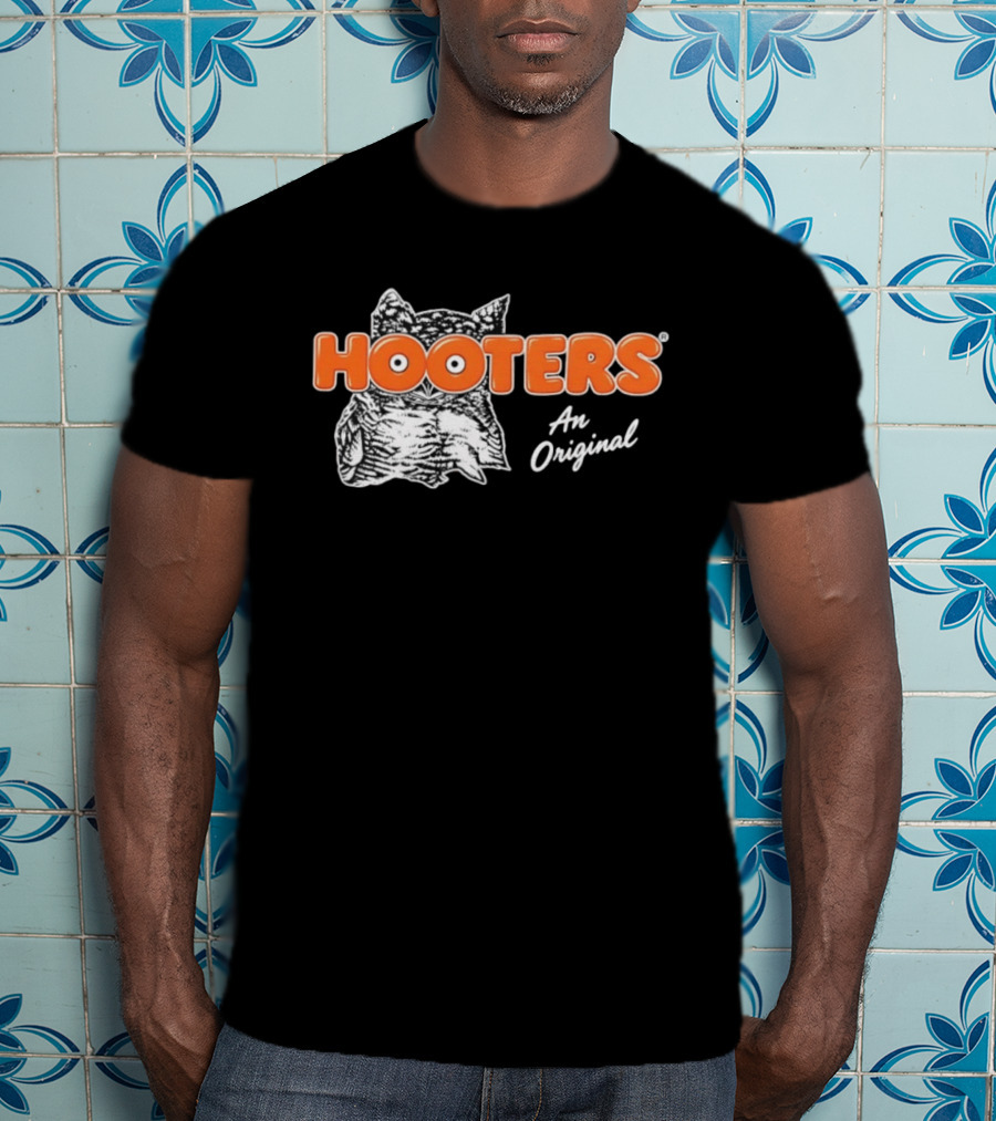 Hooters Owl An Original Restaurant Brand T-Shirt