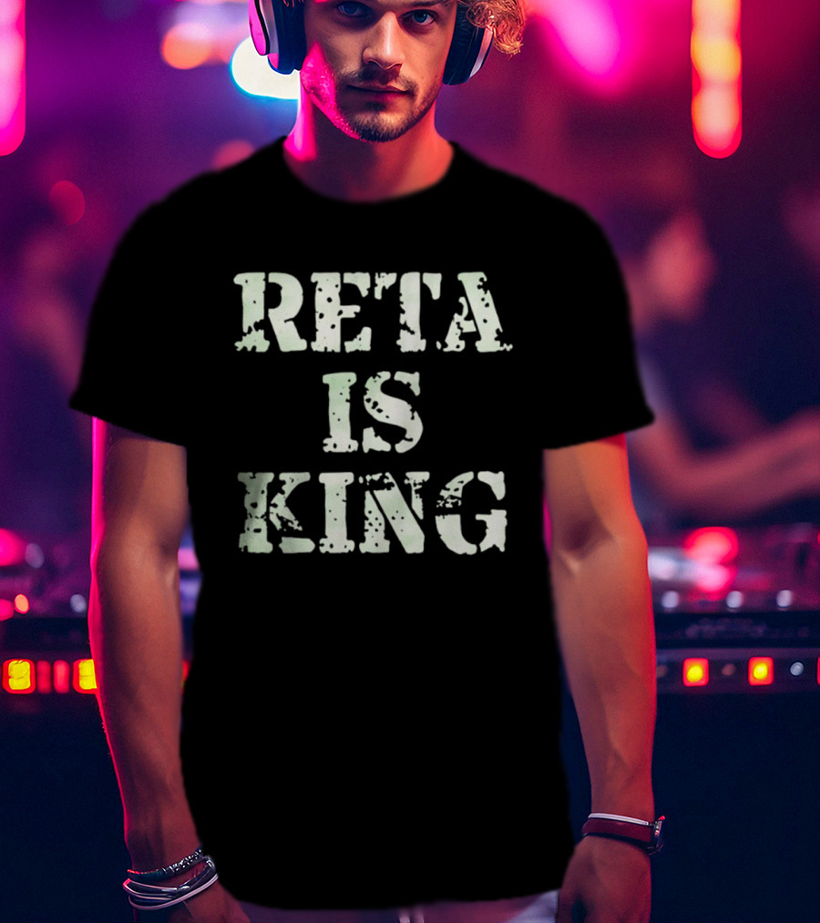 Retail Is King Distressed Shopping Business T-Shirt