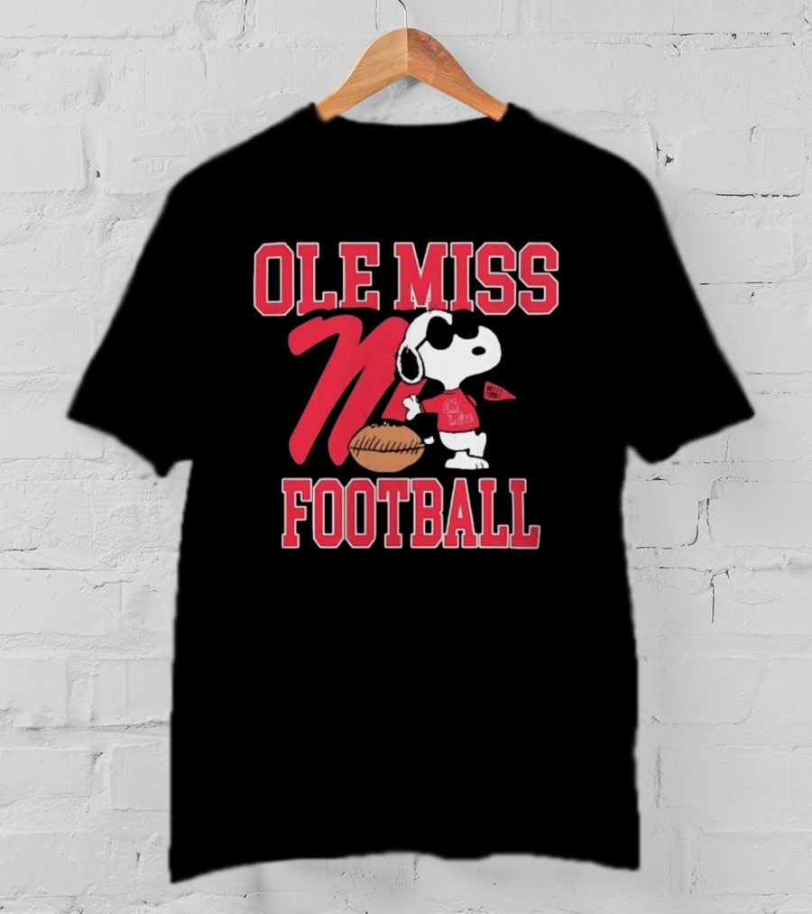 Ole Miss Football Snoopy Hotty Toddy Peanuts T-Shirt