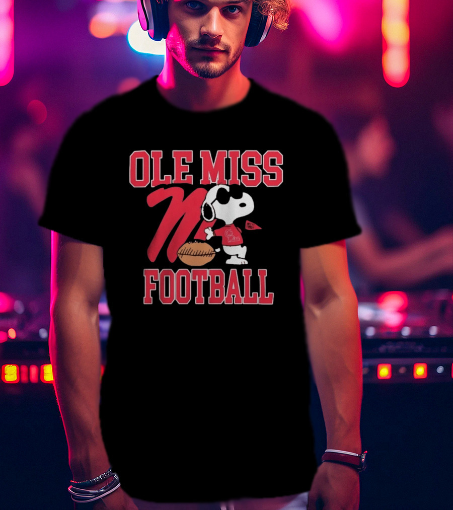 Ole Miss Football Snoopy Hotty Toddy Peanuts T-Shirt