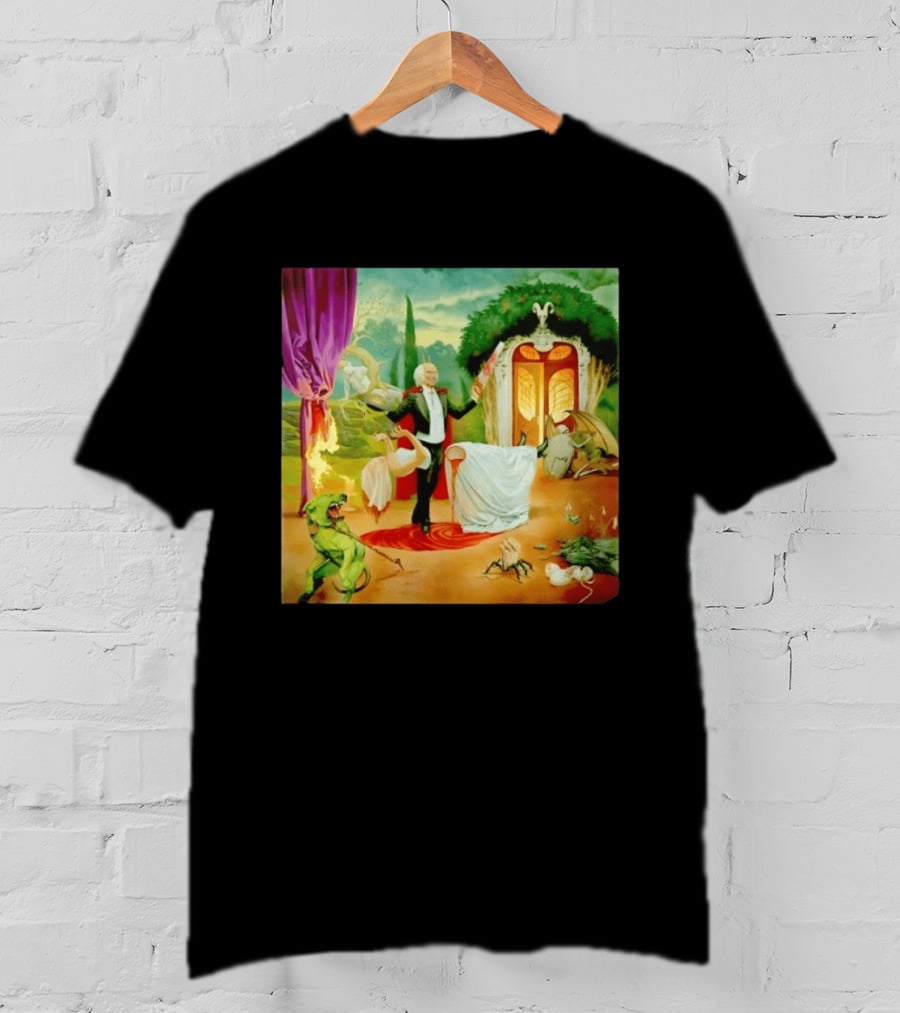 Surreal Magician Gothic Horror Sawing Woman In Half Fantasy Scene T-Shirt