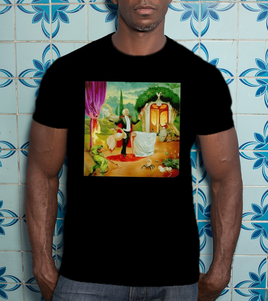 Surreal Magician Gothic Horror Sawing Woman In Half Fantasy Scene T-Shirt
