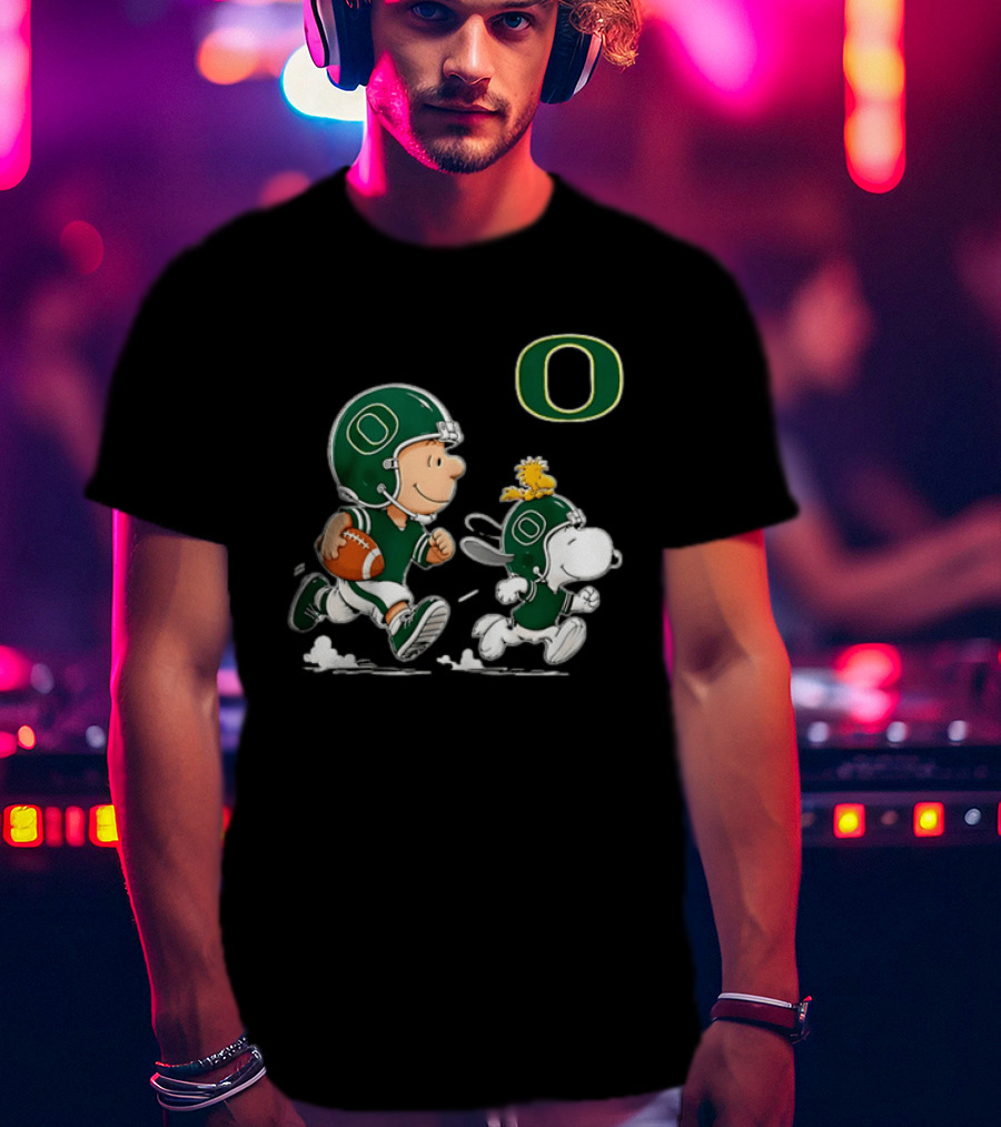 Charlie Brown Woodstock Snoopy Oregon Ducks Football 2026 T-Shirt