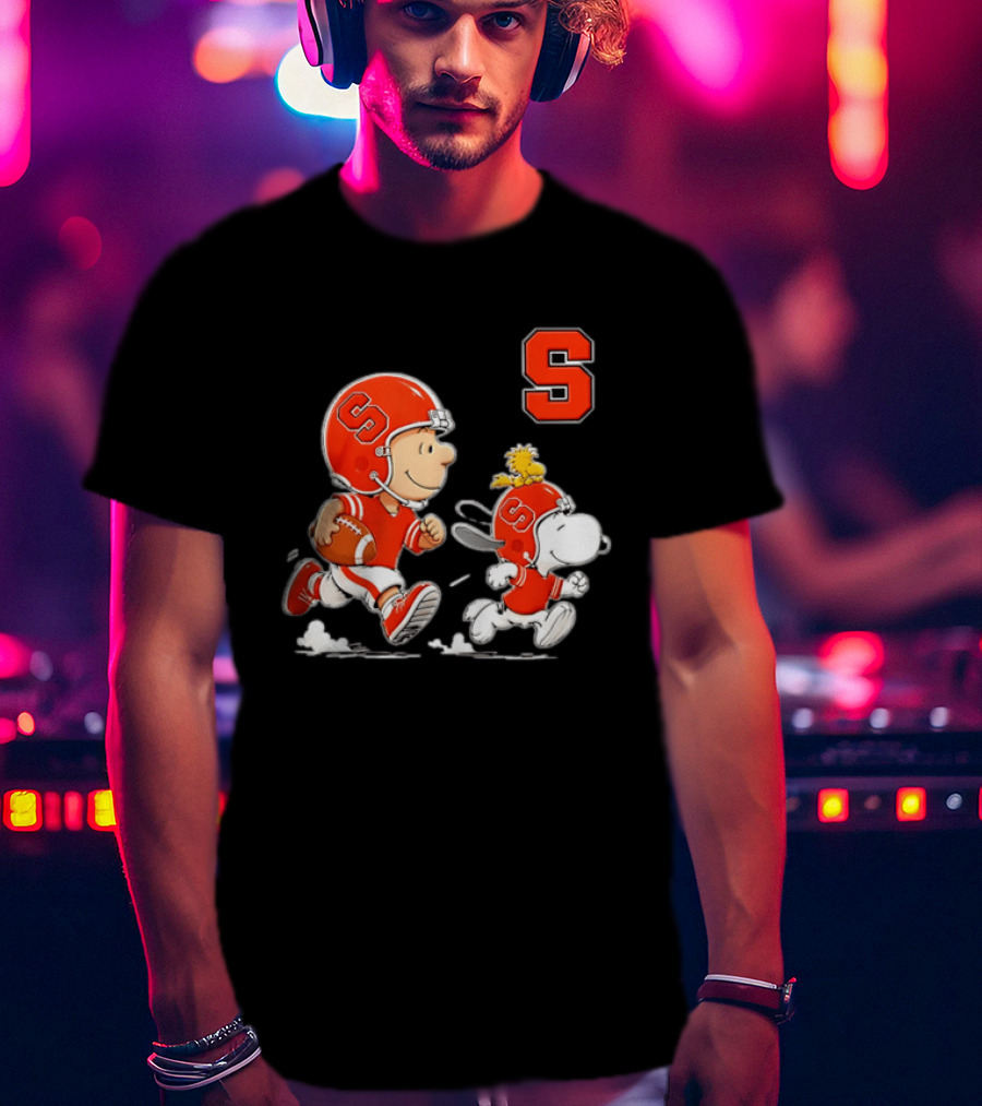 Charlie Brown Woodstock Snoopy In Syracuse Orange Football Gear 2026 T-Shirt