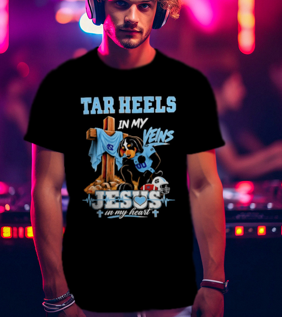 Tar Heels In My Veins Jesus In My Heart Football Dog T-Shirt