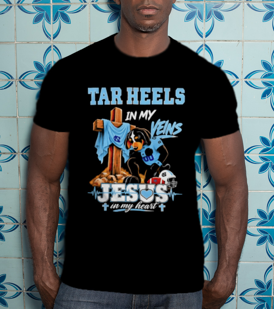 Tar Heels In My Veins Jesus In My Heart Football Dog T-Shirt