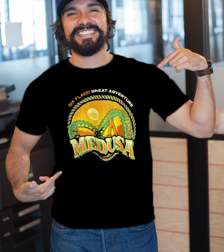 Six Flags Great Adventure Medusa Roller Loop Retro Sunburst T-Shirt