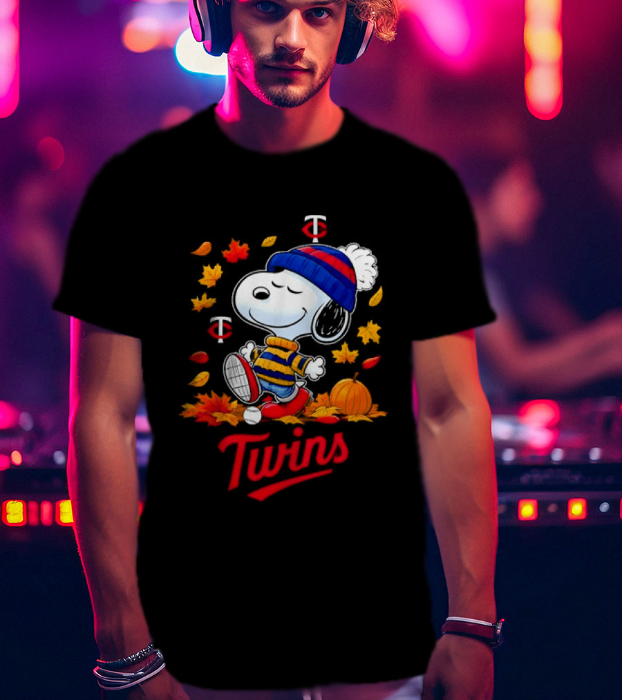 Snoopy Minnesota Twins Autumn Baseball MLB Peanuts Leaves Pumpkin T-Shirt
