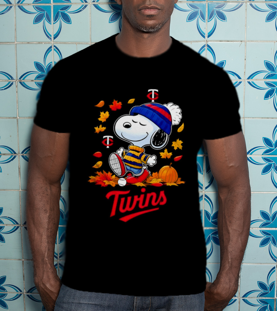 Snoopy Minnesota Twins Autumn Baseball MLB Peanuts Leaves Pumpkin T-Shirt