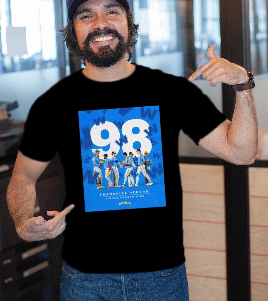 Milwaukee Brewers 98 Franchise Record Single Season Wins Team Celebration T-Shirt