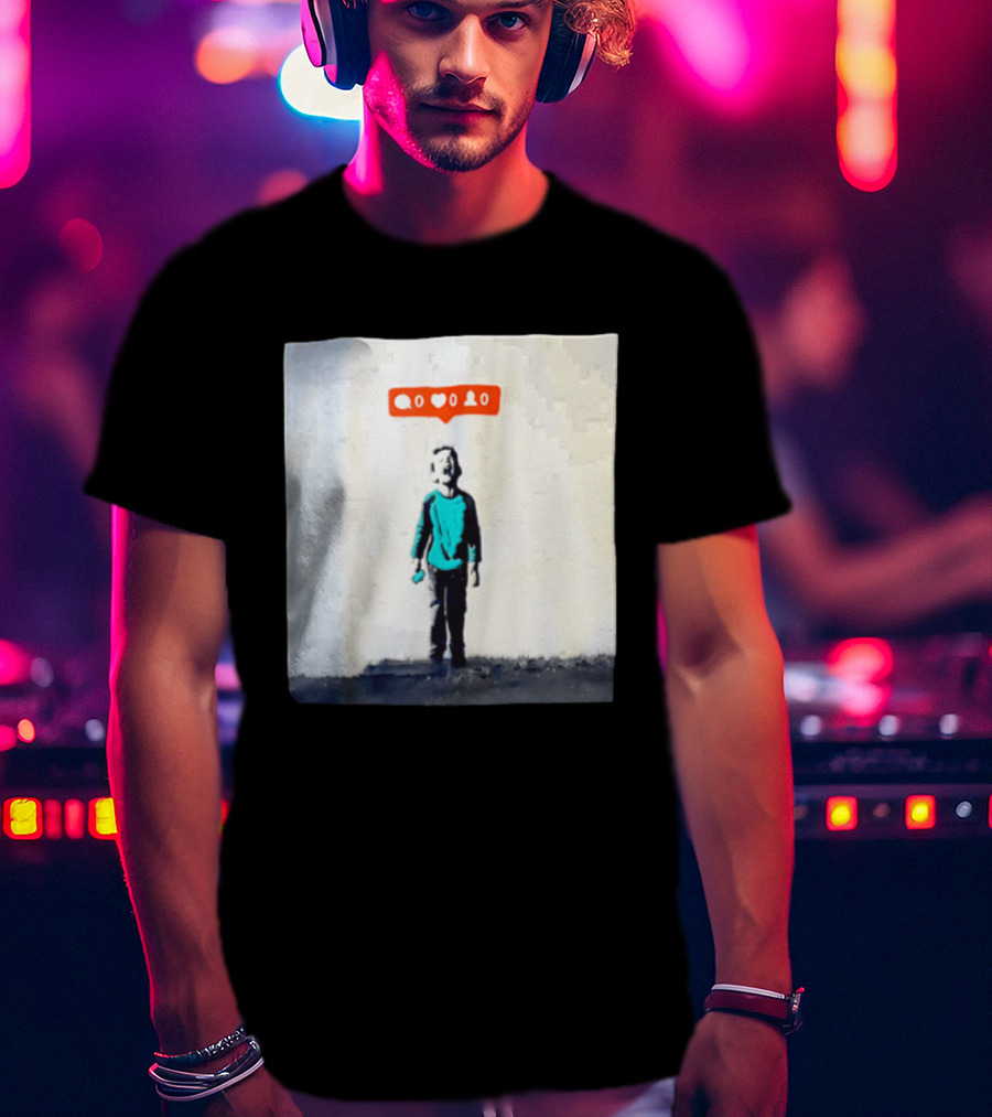 Boy With Zero Social Media Notifications And Screaming Expression T-Shirt