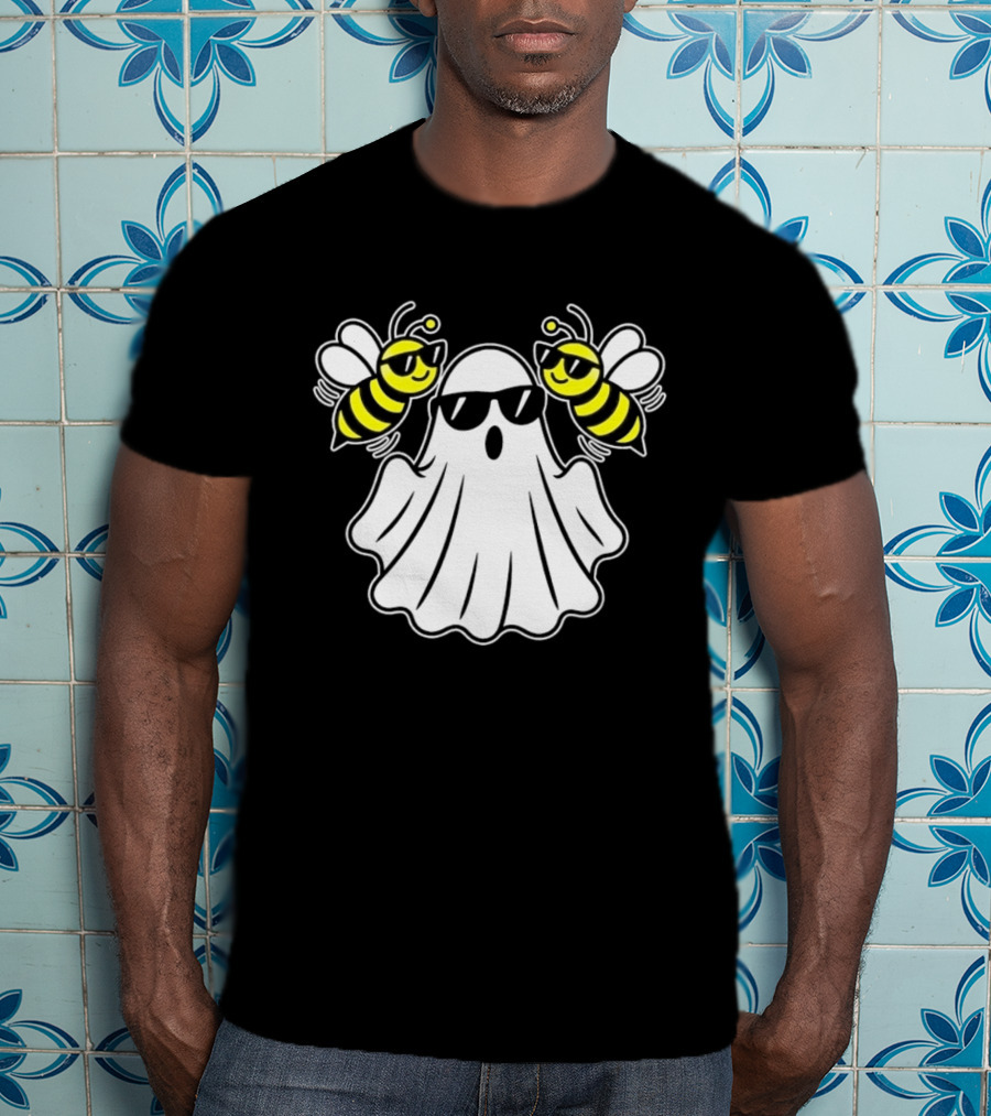 Ghost With Sunglasses And Bees Spooky Halloween Fun T-Shirt