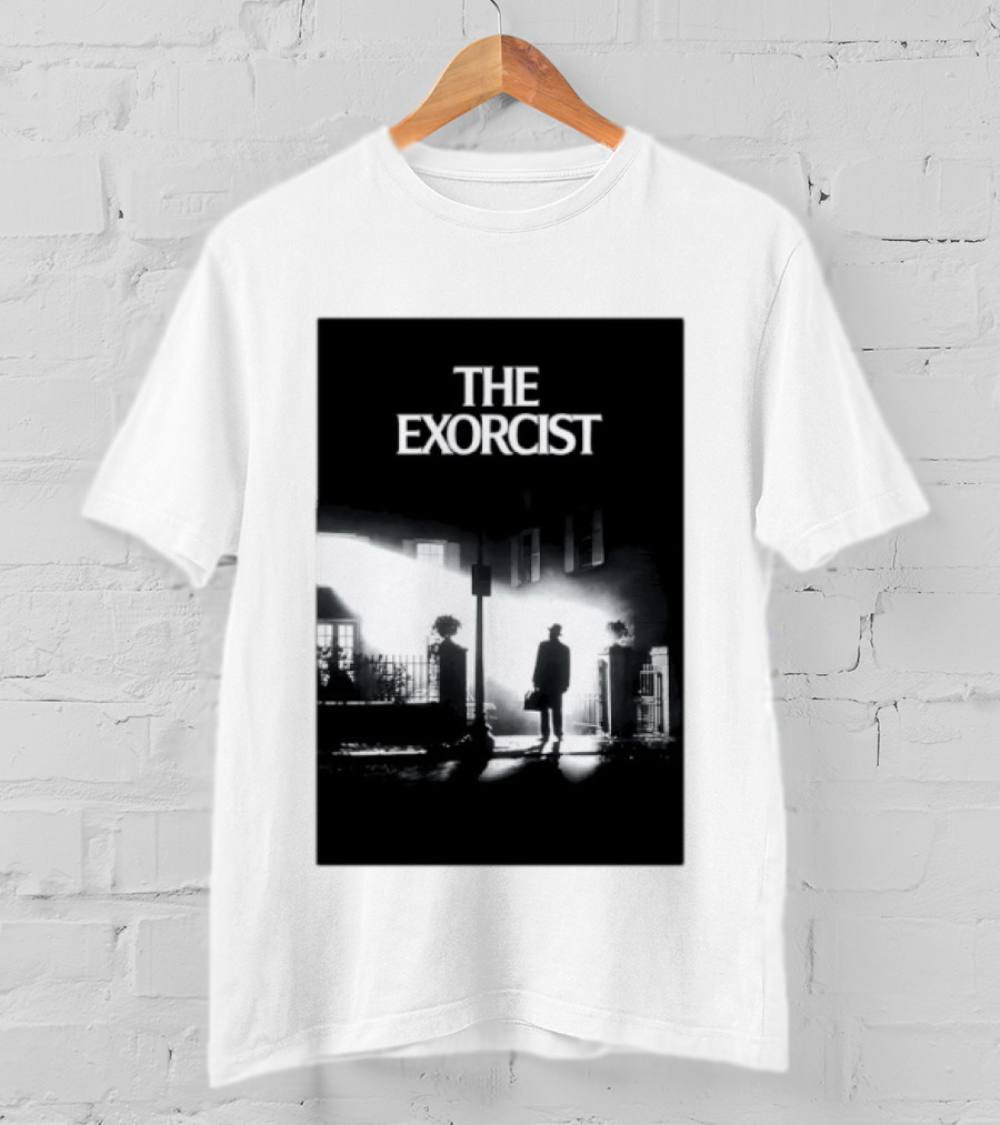 The Exorcist Iconic Horror Movie Walking Man Shadow Scene T-Shirt