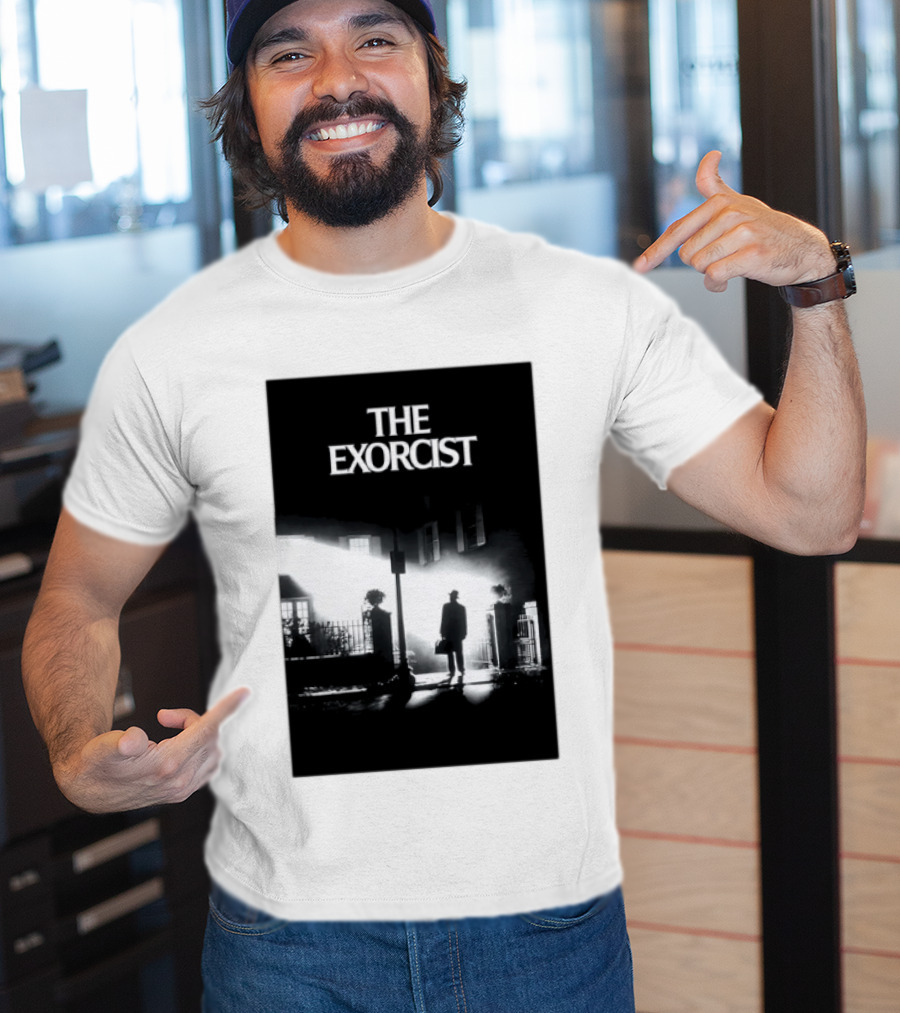 The Exorcist Iconic Horror Movie Walking Man Shadow Scene T-Shirt