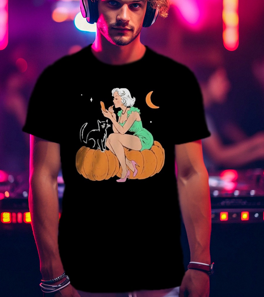 Pinup Girl Applying Lipstick On Pumpkin With Black Cat Halloween Moon Scene T-Shirt