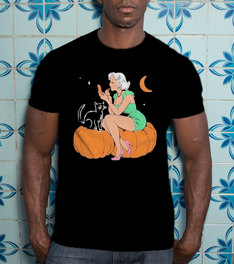Pinup Girl Applying Lipstick On Pumpkin With Black Cat Halloween Moon Scene T-Shirt