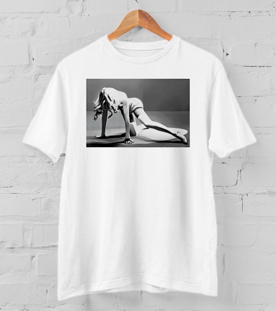 Marilyn Monroe Iconic Glamour Black And White Pose T-Shirt