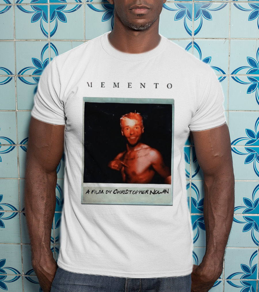 Memento A Film By Christopher Nolan Guy Pearce Polaroid Image T-Shirt
