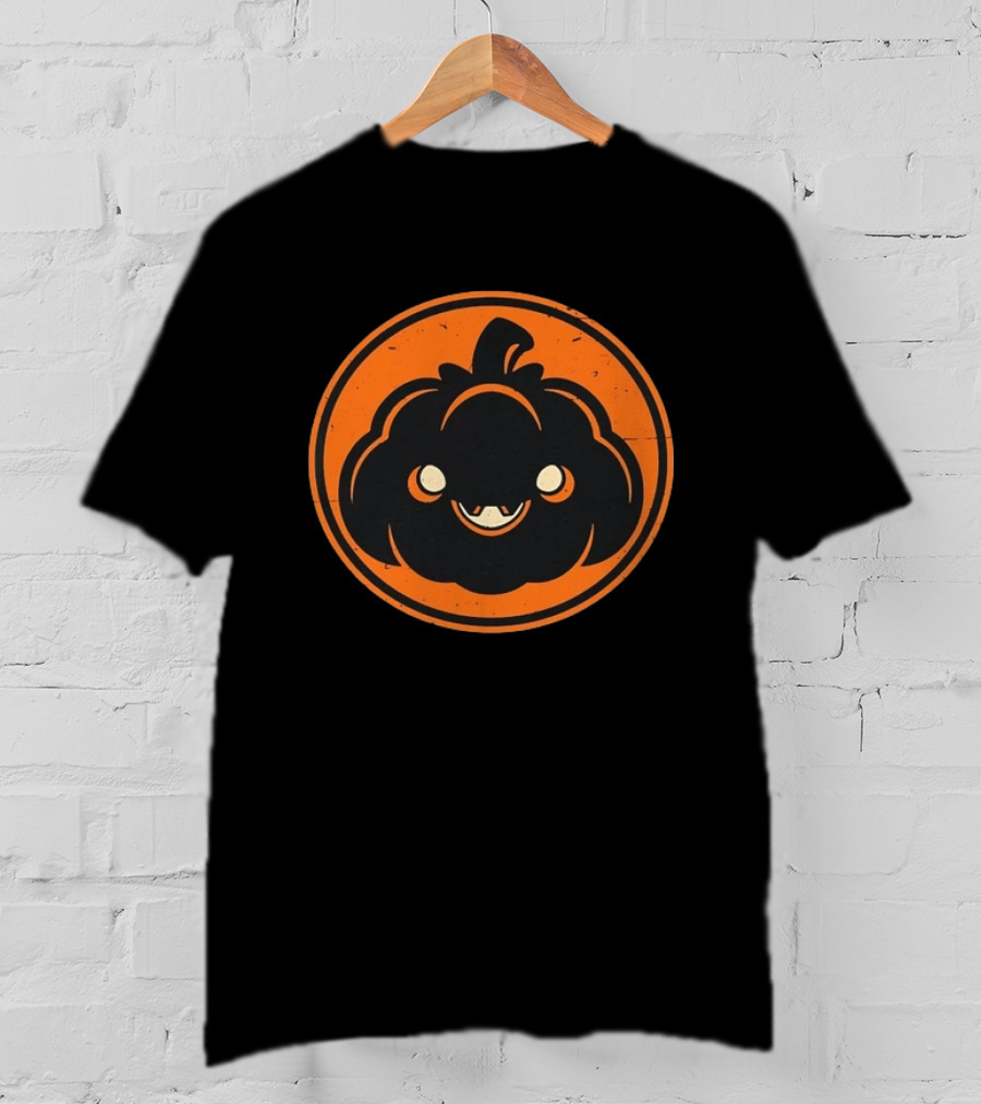 Jack O' Lantern Pumpkin Face Distressed Vintage Halloween Icon Orange Circle T-Shirt