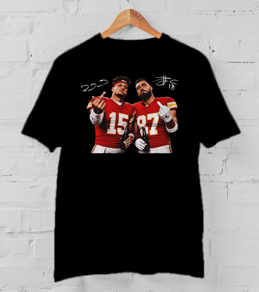 Patrick Mahomes Travis Kelce Middle Finger KC Chiefs Football 2026 Sports Fans Merchandise T-Shirt