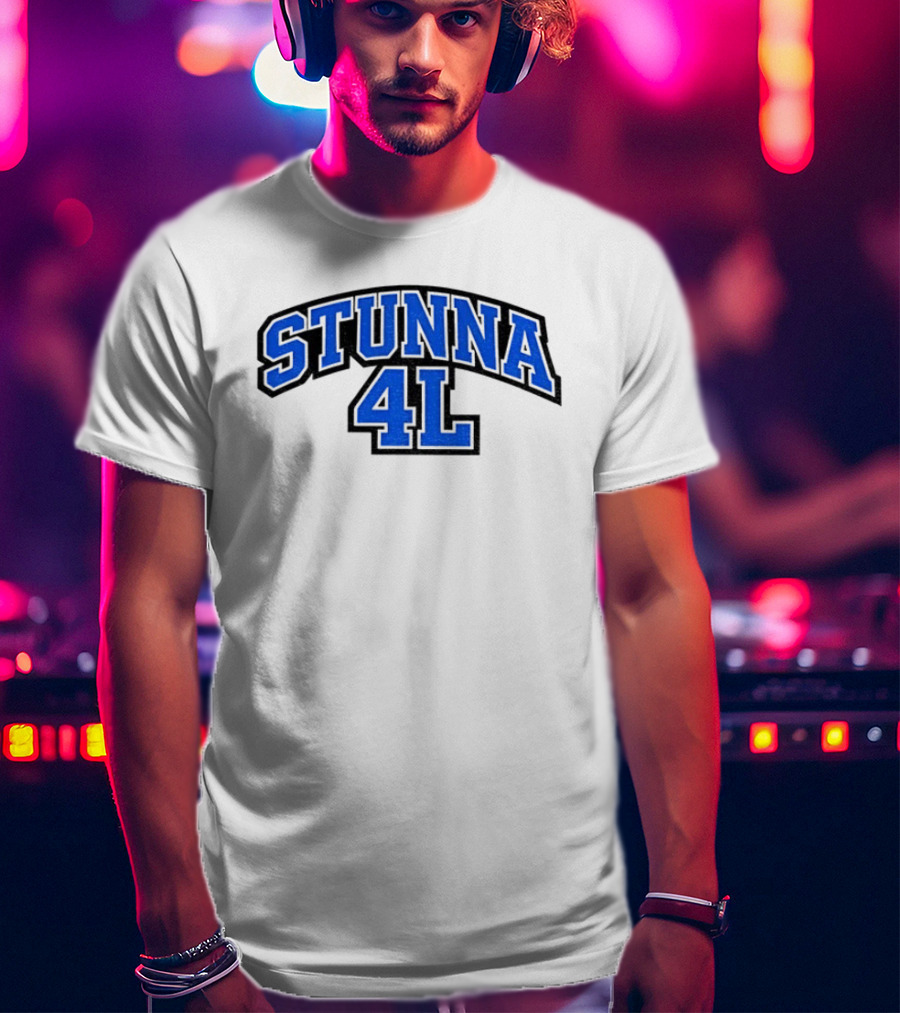 STUNNA 4L Bold Blue Arch Lettering T-Shirt