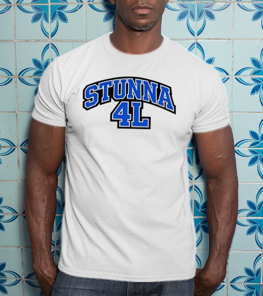 STUNNA 4L Bold Blue Arch Lettering T-Shirt