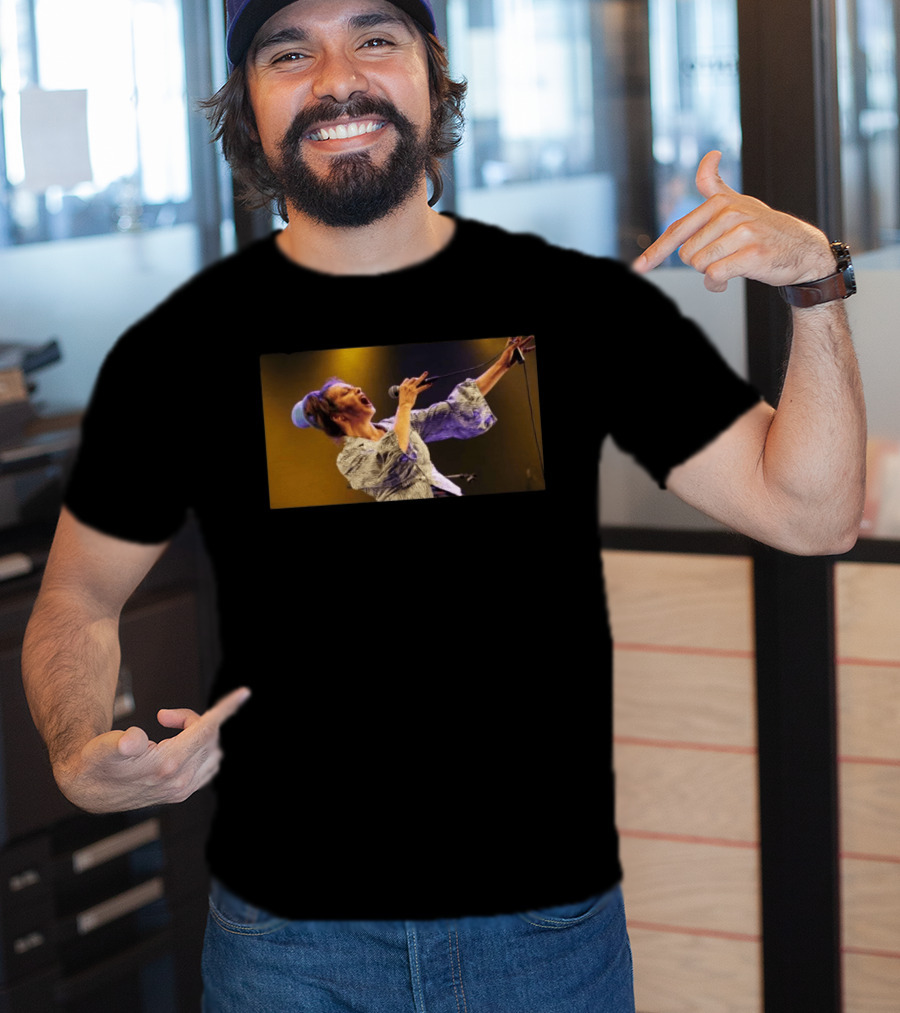 Catherine Ringer Iconic French Pop Performance Dynamic Stage Presence T-Shirt