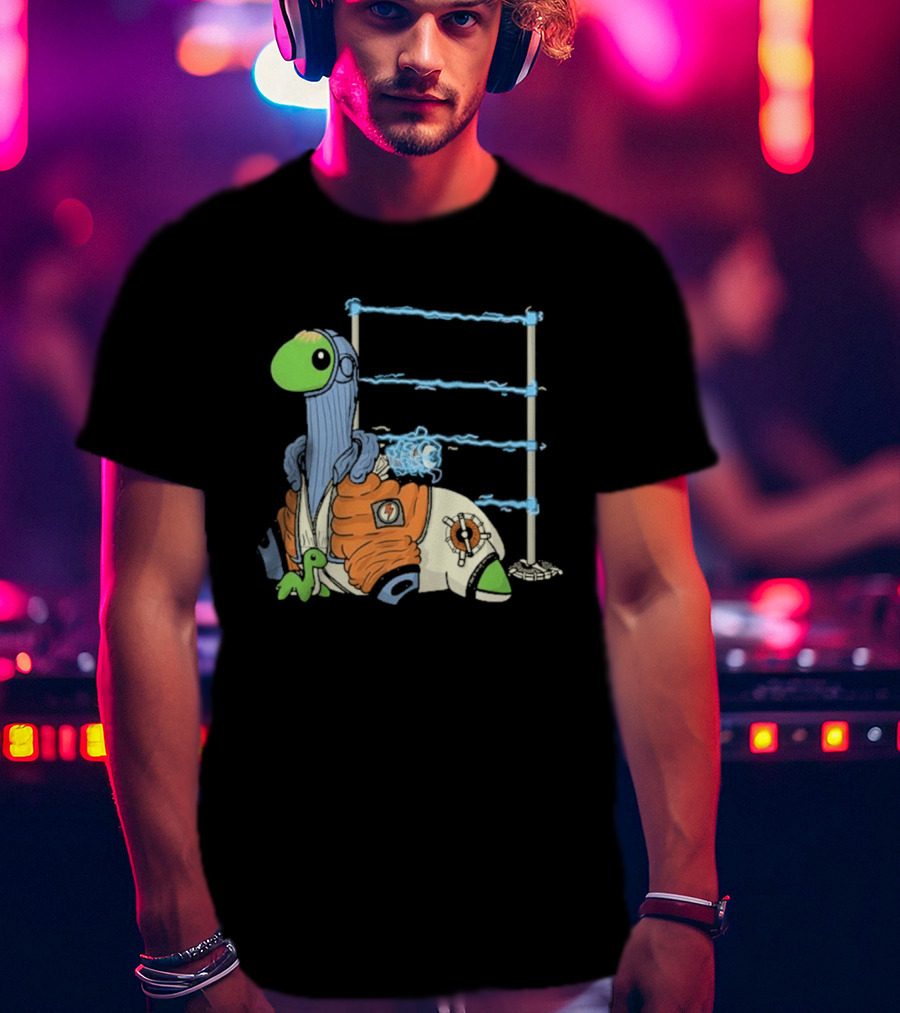 Wattson Nessie Apex Legends Character With Baby Nessie And Fences T-Shirt