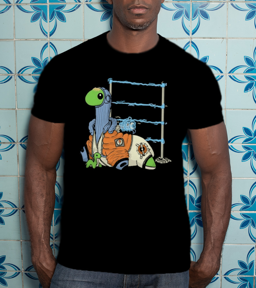 Wattson Nessie Apex Legends Character With Baby Nessie And Fences T-Shirt
