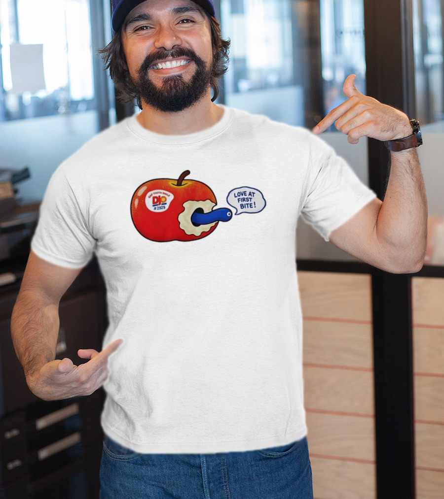 Gap Tooth Smile DJ No 2929 Love At First Bite Apple And Worm T-Shirt